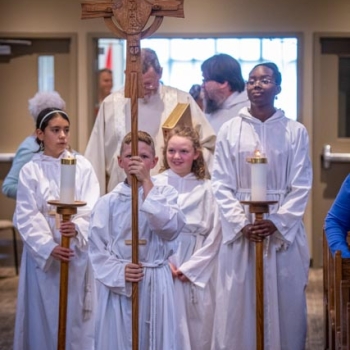 Calling All Altar Servers — and Future Altar Servers!